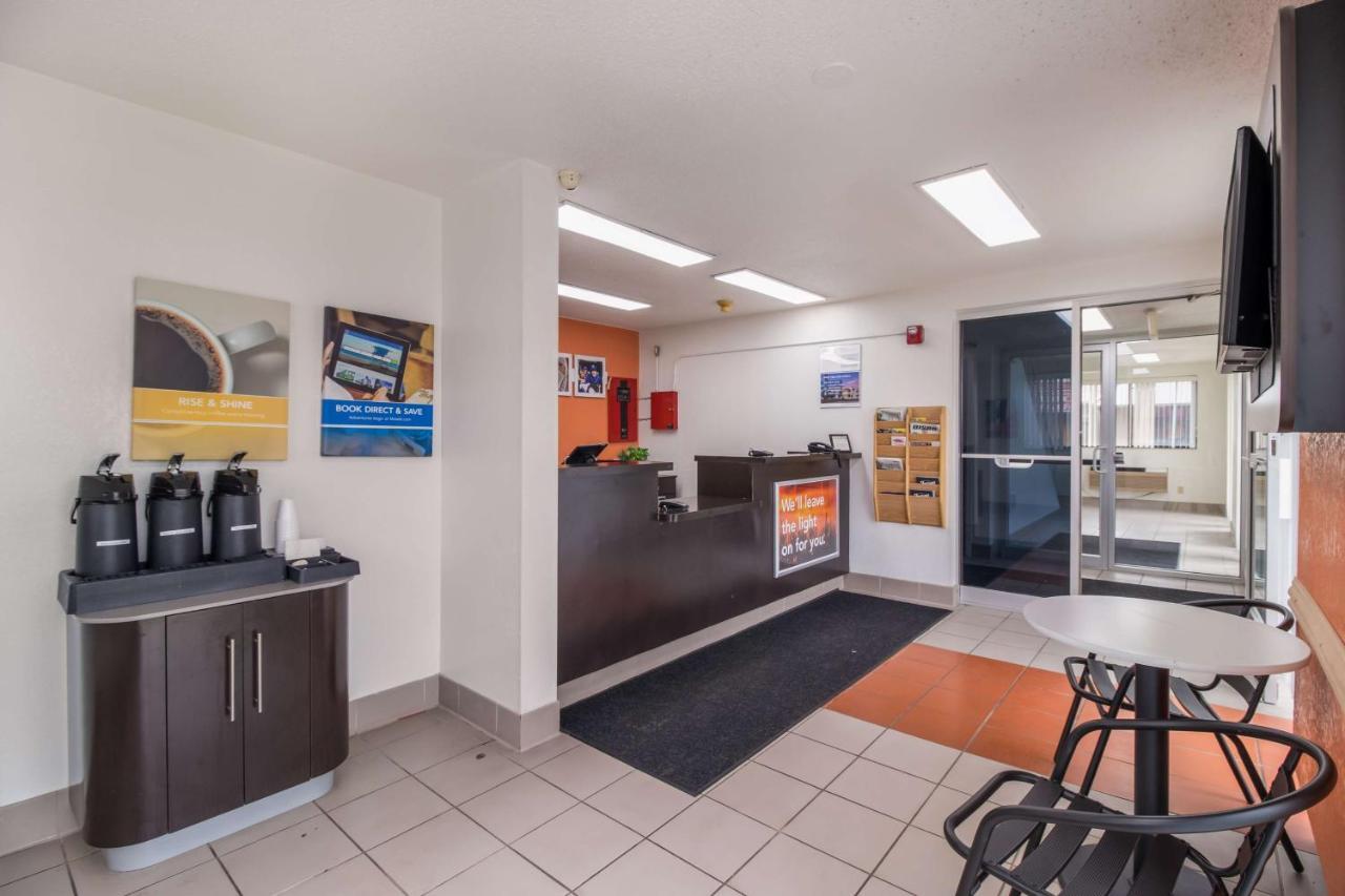 6-fargo, Nd - West Acres - North
