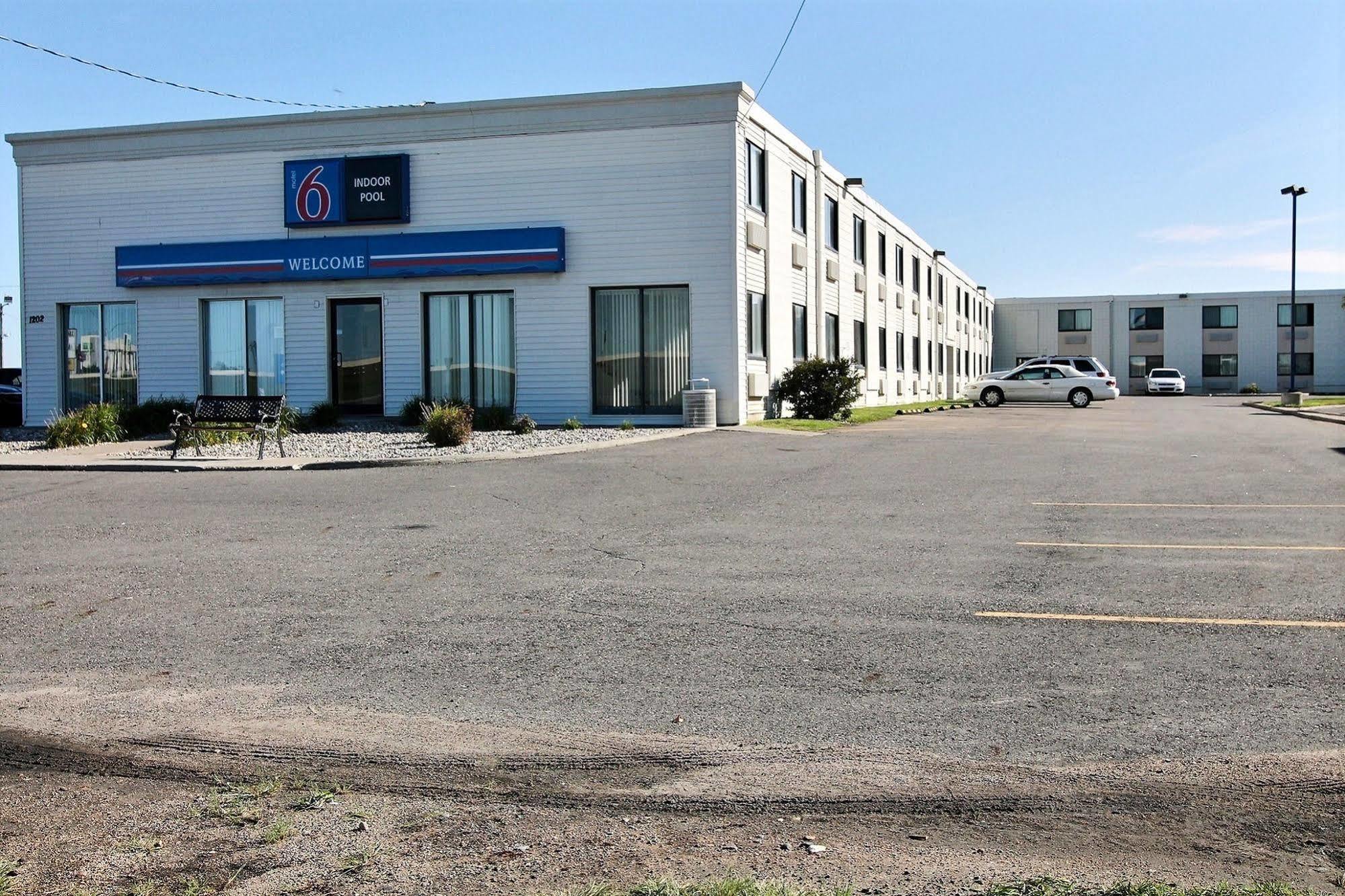 Hotel 6-fargo, Nd - West Acres - North