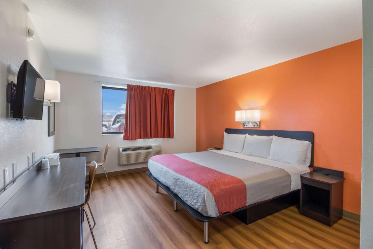 6-fargo, Nd - West Acres - North Hotel 2*